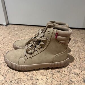 Levi's Tan Lace Up Boots for Women size 6.5